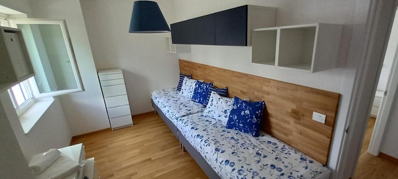 Central Apartment Con Tre Camere Da Letto Locorotondo Exteriör bild