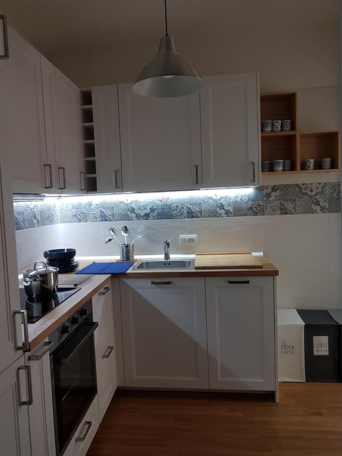 Central Apartment Con Tre Camere Da Letto Locorotondo Exteriör bild